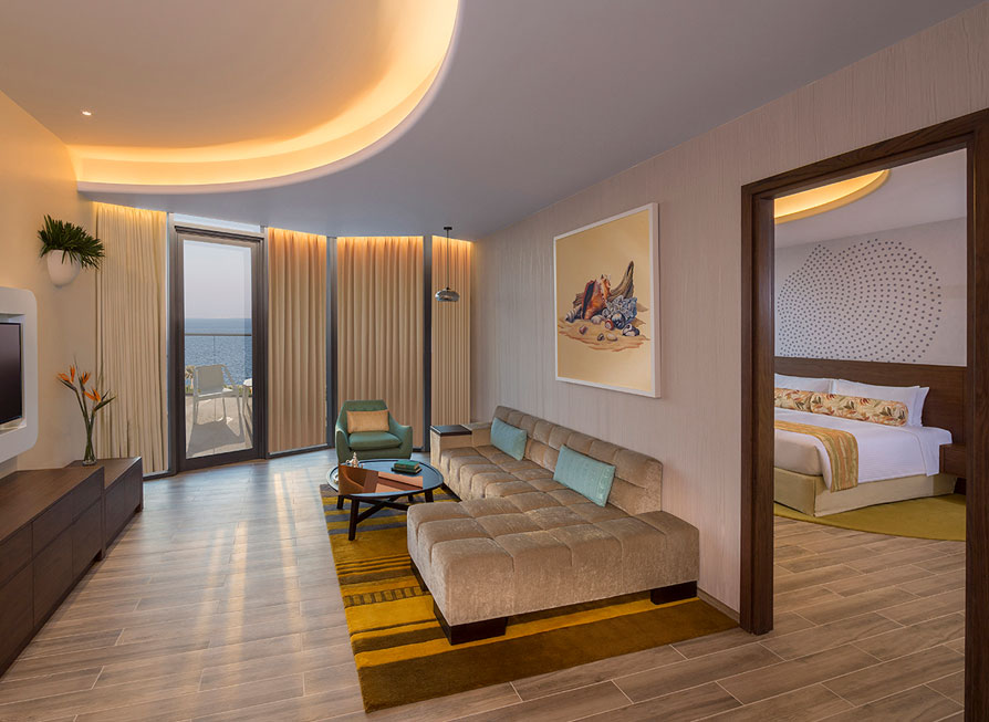 MGallery-Club Room King or Twin Bed with Balcony and Club Lounge Access